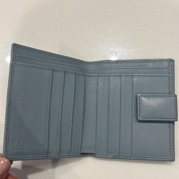 Authentic GUCCI. leather wallet Tiffany blue - Picture 2 of 5